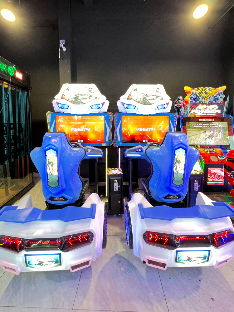 Real exciting racing game console with effective feedback