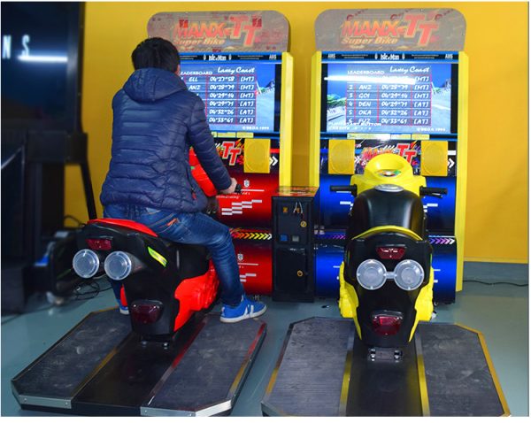 Coin-Operated Racing Motorcycle Arcade Machine with Realistic Controls and Immersive Graphics