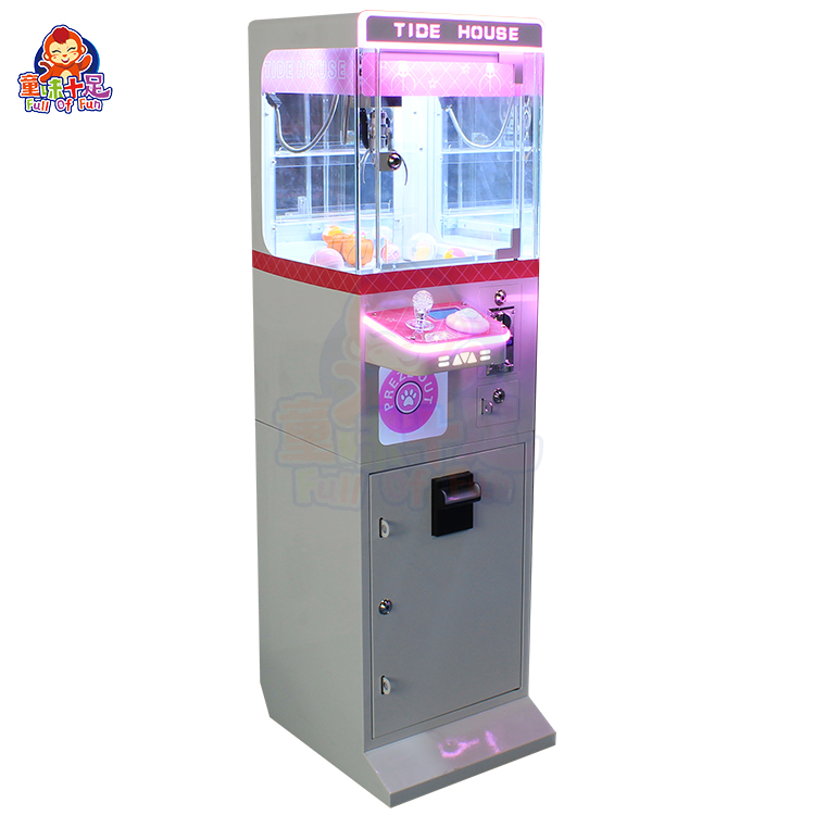 Máquina recreativa de garras que funciona con monedas, de construcción robusta y con fuerza de garra ajustable.