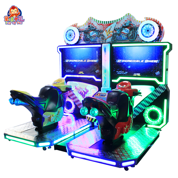 3D závodní a motocyklový arkádový automat: 2 607 dolarů. 3D závodní a motocyklový simulátor pro pohlcující herní zážitek.